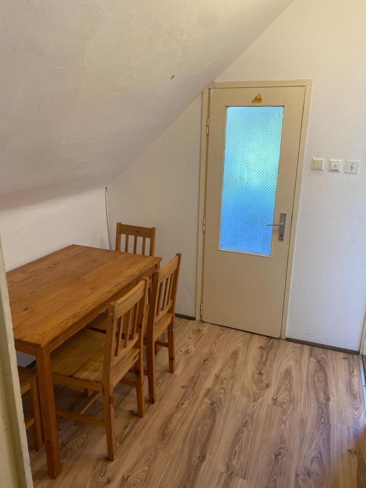 For 6 With Parking Apartment *